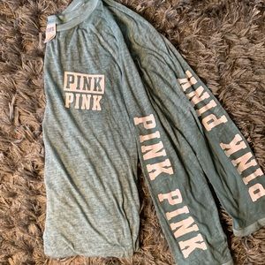PINK Victoria’s Secret Long Sleeve Shirt .
